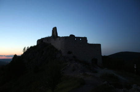 (Lokasi seram dunia) Cachtice Castle, Slovakia