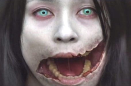 Hantu Mulut Robek Kat Jepun. Kenapa Mulut Dia Boleh Terkoyak?