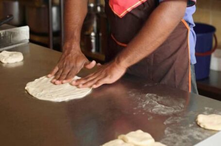 Restoran Cari Penebar Roti Canai Dengan Tawaran Gaji Mencecah RM200K